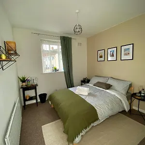 Cheerful And Cosy Double Belfast